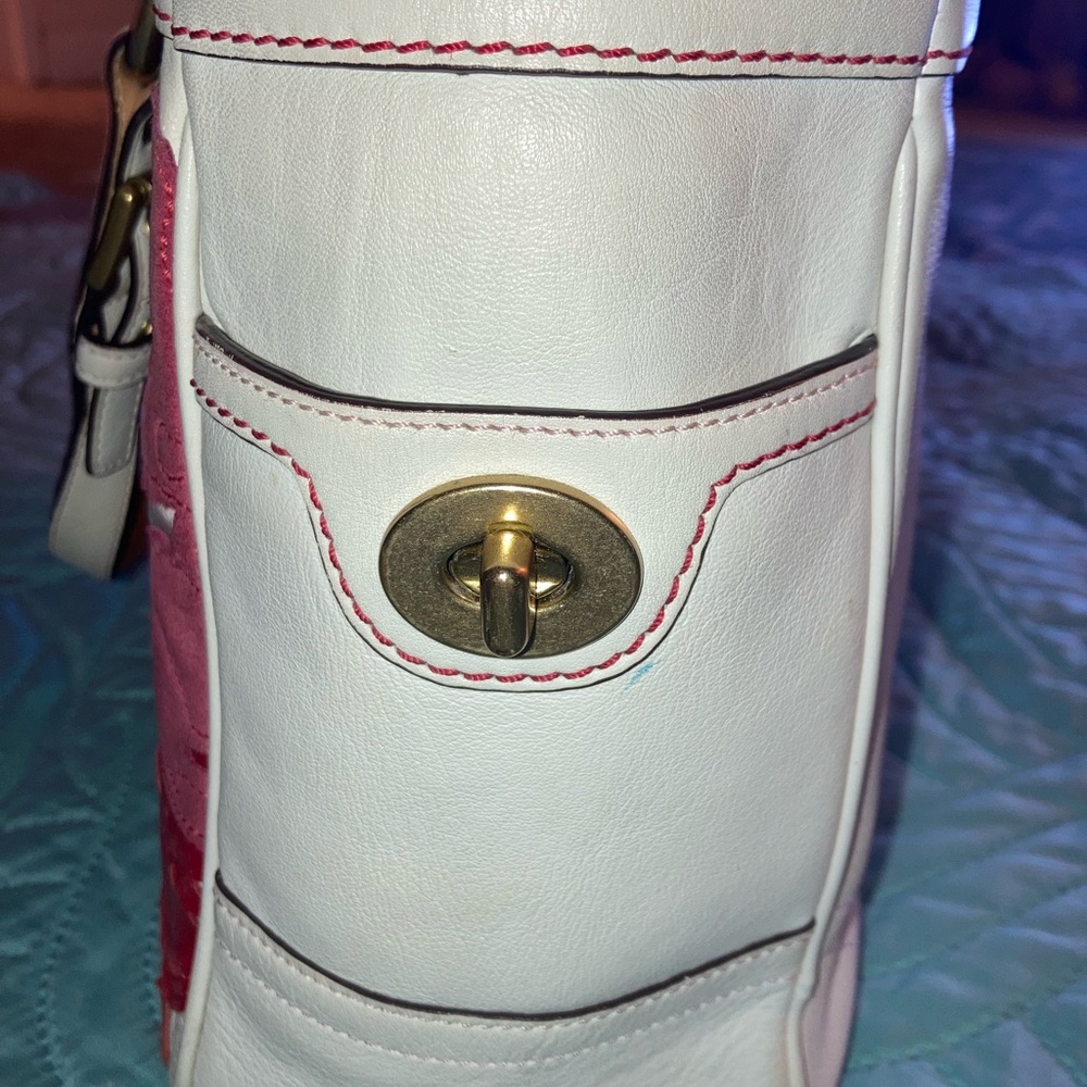 Coach Poppies for Peace White Bag with Multicolor Floral Design/LE/retired - Picture 6 of 16